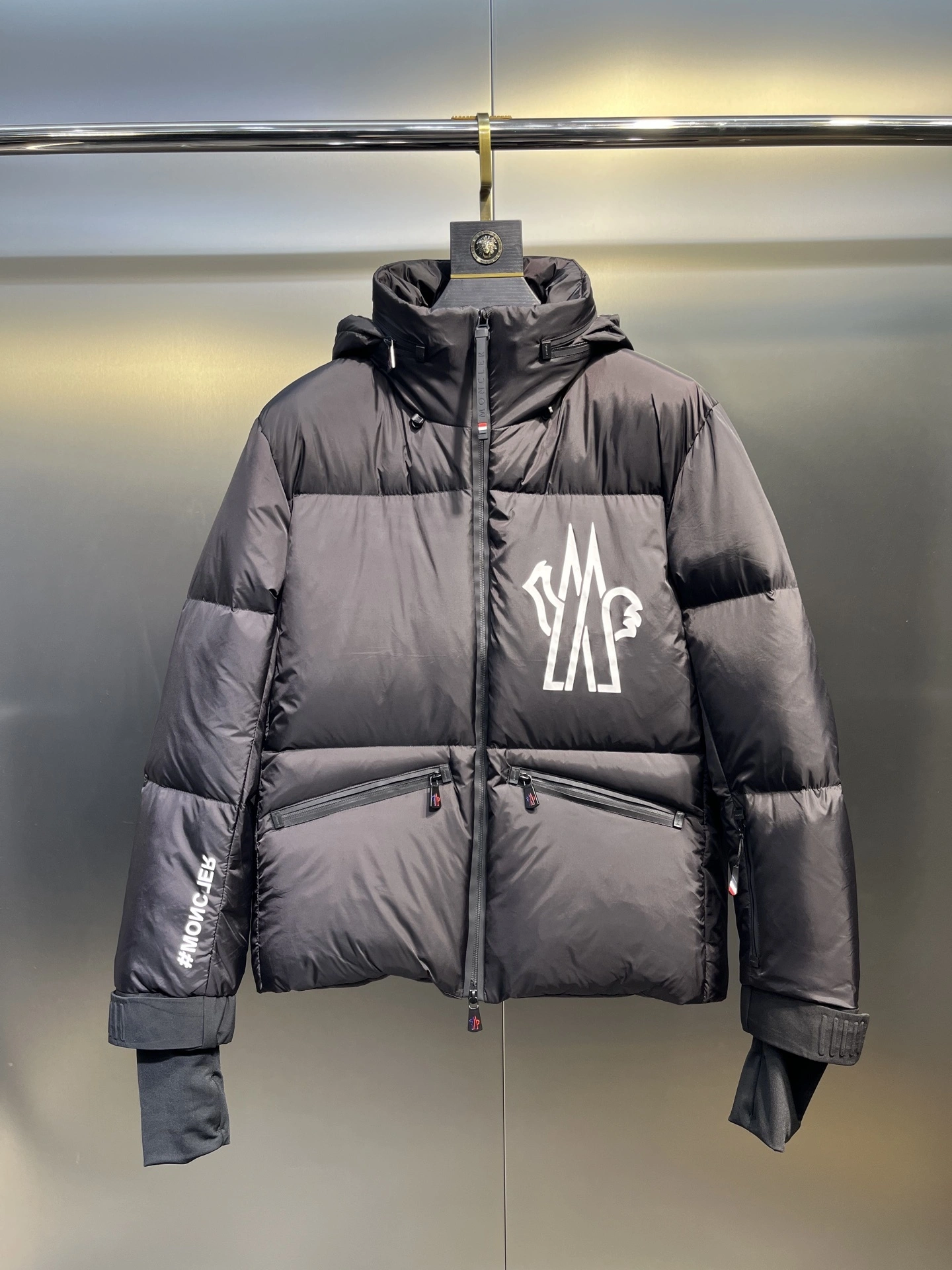 wg.luxury-- 7o9385r Down jacket white duck down item: E-F431J0114
